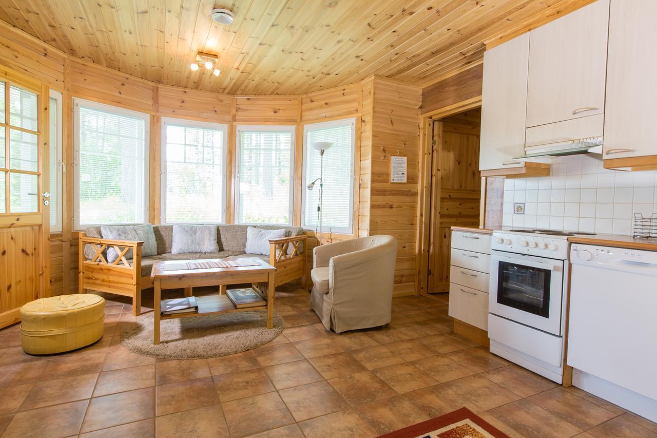 Resort Naaranlahti Cottages Bagian luar foto